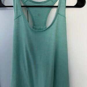 Lululemon Essential Tank Size 6 Heathered Tonic Sea EUC